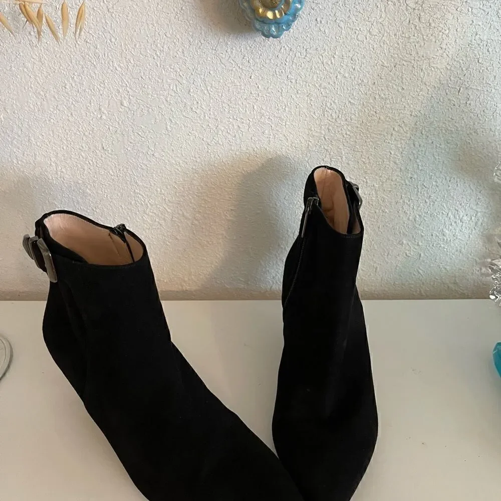 AQUATALIA made in Italy suede leather booties size 8